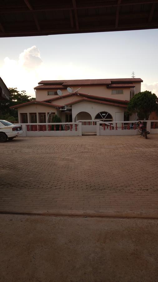 Madiba Lodge Enchi Exterior photo